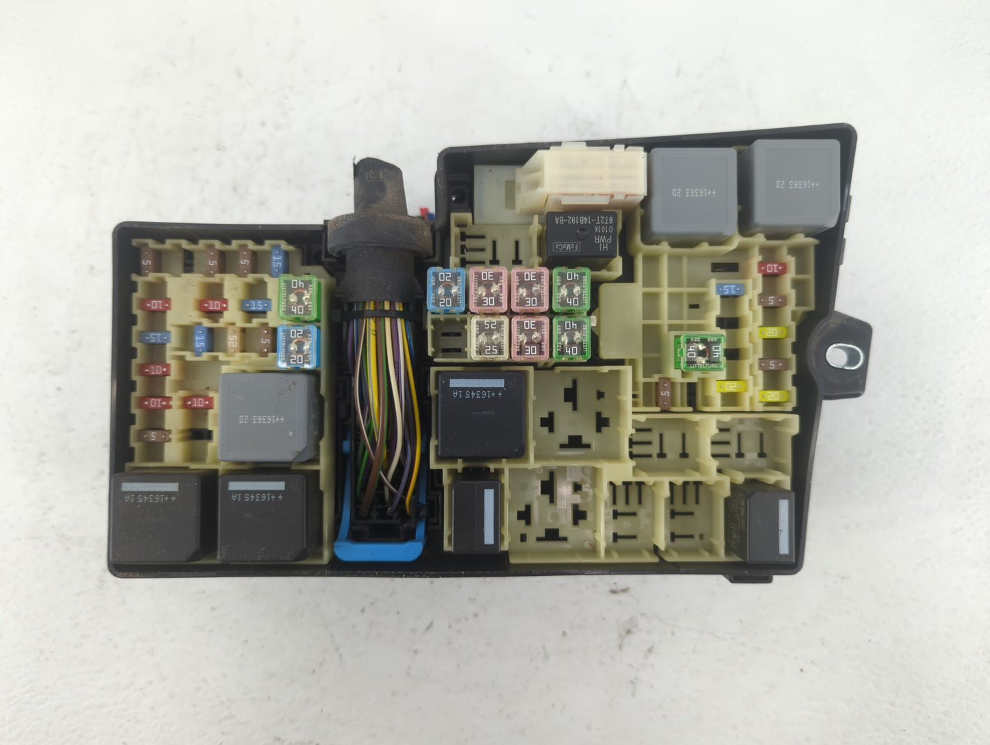 2017 Ford Escape Fusebox Fuse Box Panel Relay Module P/N:AV6T-14A067-AD Fits OEM Used Auto Parts - Oemusedautoparts1.com