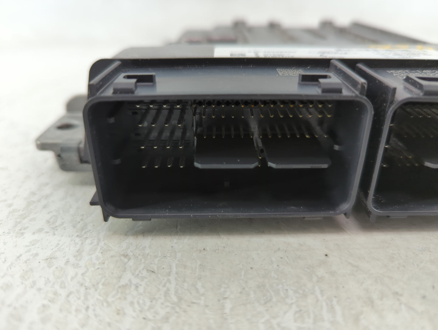 2017-2019 Ford Escape PCM Engine Control Computer ECU ECM PCU OEM P/N:HJ5A-12A650-MA Fits Fits 2017 2018 2019 OEM Used Auto 