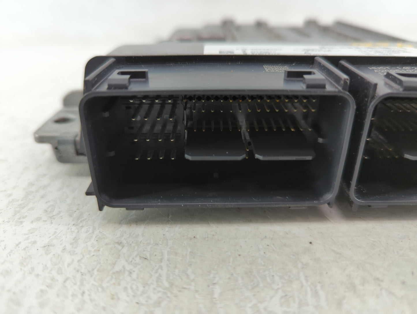 2017-2019 Ford Escape PCM Engine Control Computer ECU ECM PCU OEM P/N:HJ5A-12A650-MA Fits Fits 2017 2018 2019 OEM Used Auto 