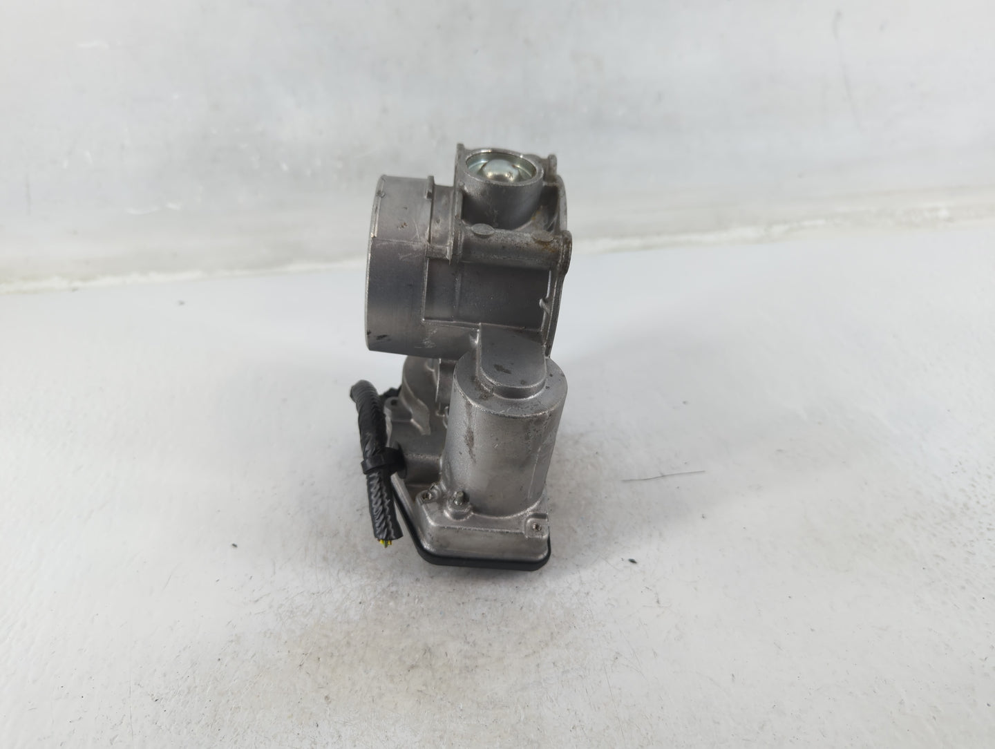 2013-2022 Ford Escape Throttle Body P/N:170043000438 DS7E-9F991-AJ Fits Fits 2013 2014 2015 2016 2017 2018 2019 2020 2021 20