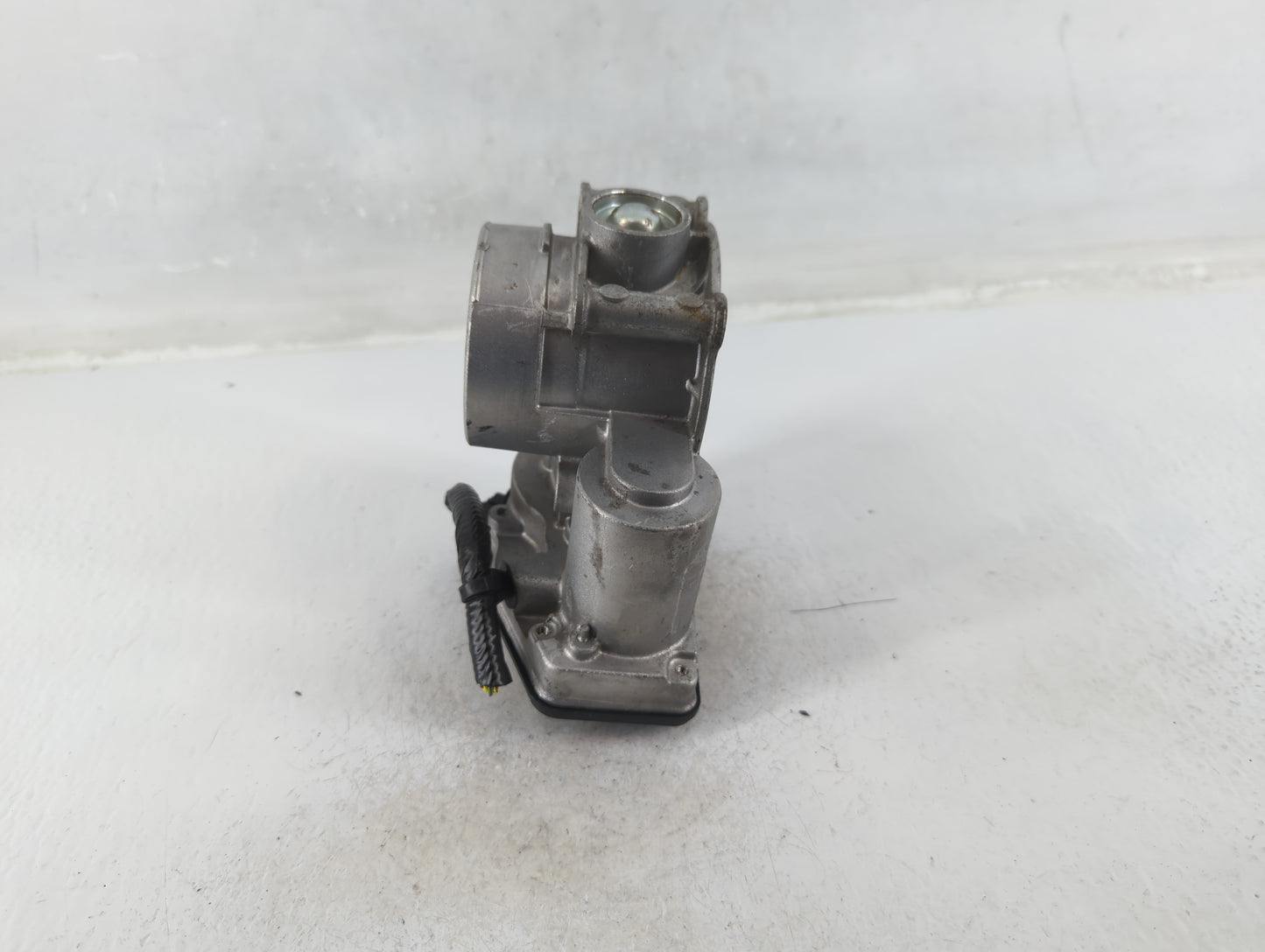 2013-2022 Ford Escape Throttle Body P/N:170043000438 DS7E-9F991-AJ Fits Fits 2013 2014 2015 2016 2017 2018 2019 2020 2021 20
