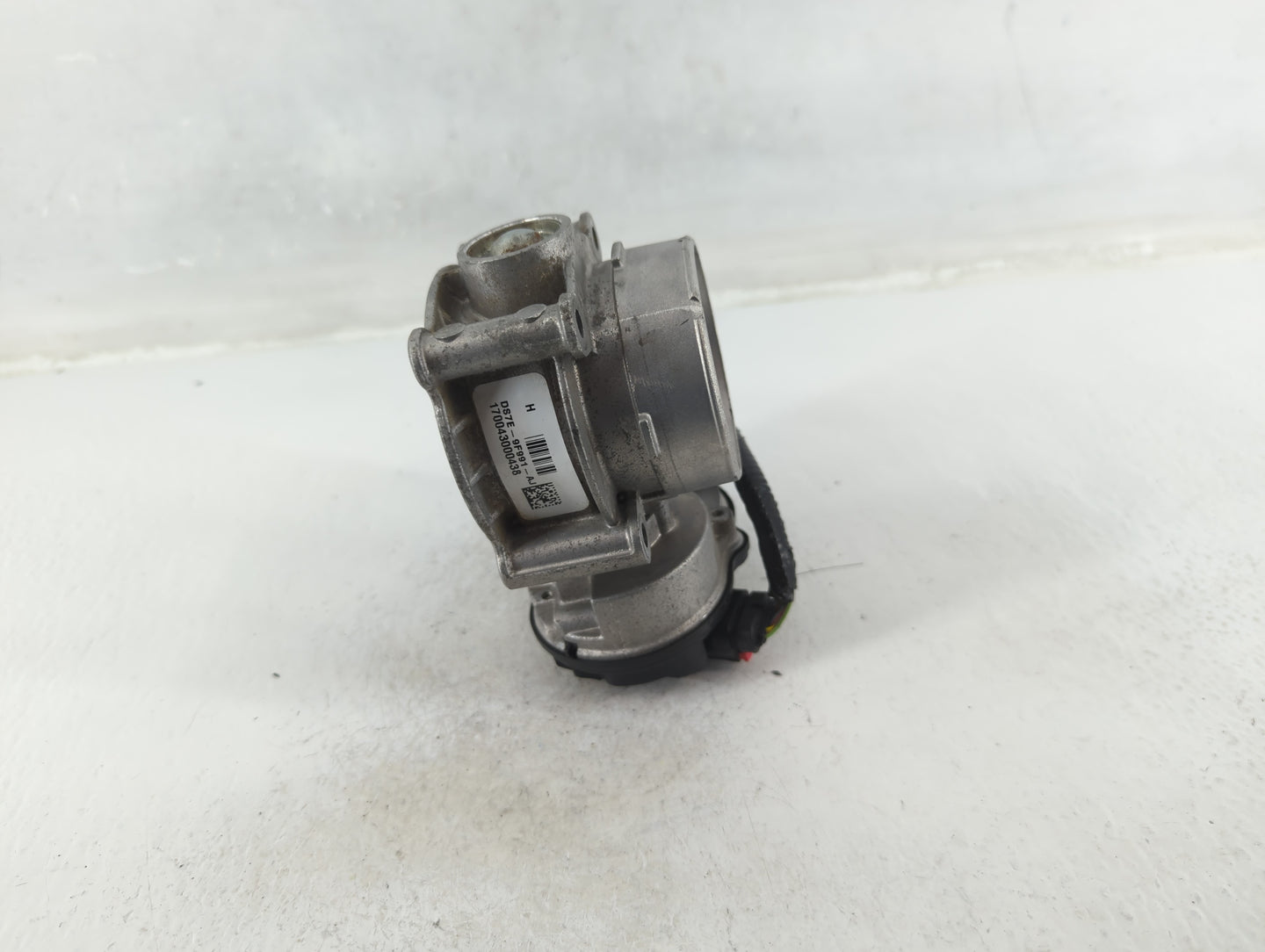 2013-2022 Ford Escape Throttle Body P/N:170043000438 DS7E-9F991-AJ Fits Fits 2013 2014 2015 2016 2017 2018 2019 2020 2021 20