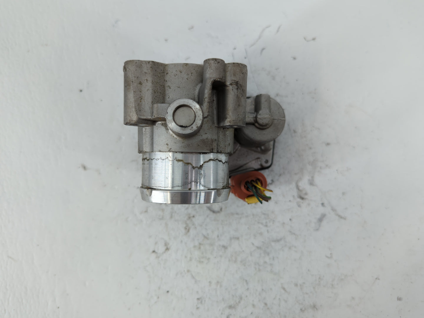 2017-2019 Ford Escape Throttle Body P/N:5.09890.02 PBT-GF30 HR Fits Fits 2014 2015 2016 2017 2018 2019 2020 OEM Used Auto Pa