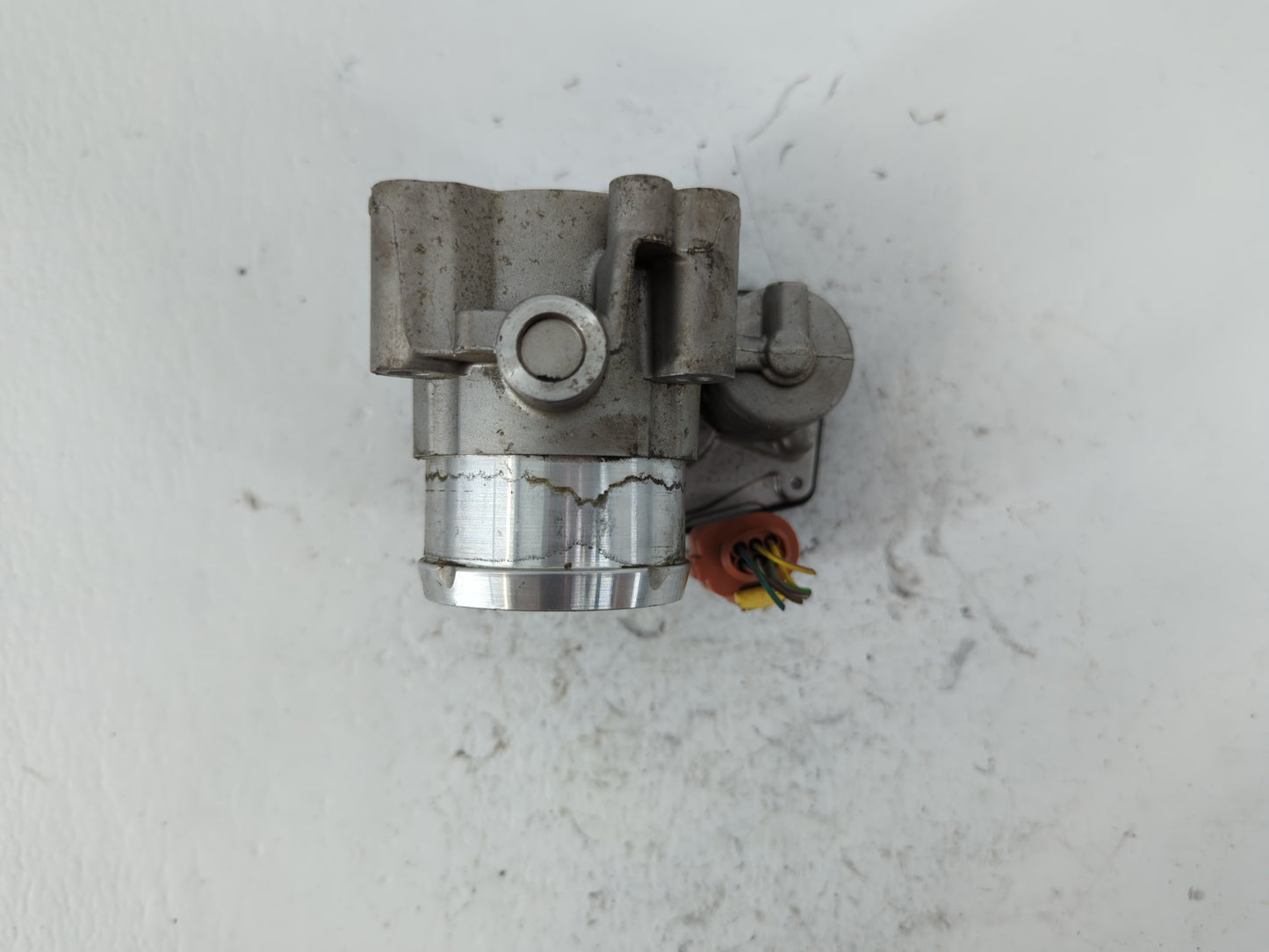 2017-2019 Ford Escape Throttle Body P/N:5.09890.02 PBT-GF30 HR Fits Fits 2014 2015 2016 2017 2018 2019 2020 OEM Used Auto Pa