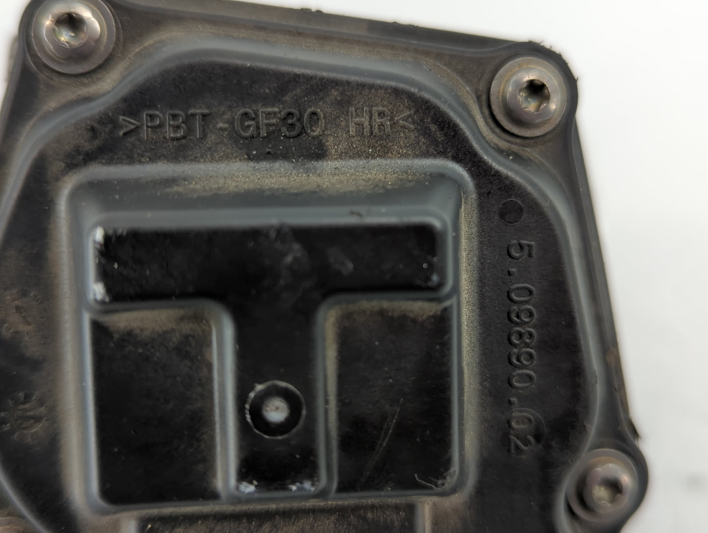 2017-2019 Ford Escape Throttle Body P/N:5.09890.02 PBT-GF30 HR Fits Fits 2014 2015 2016 2017 2018 2019 2020 OEM Used Auto Pa