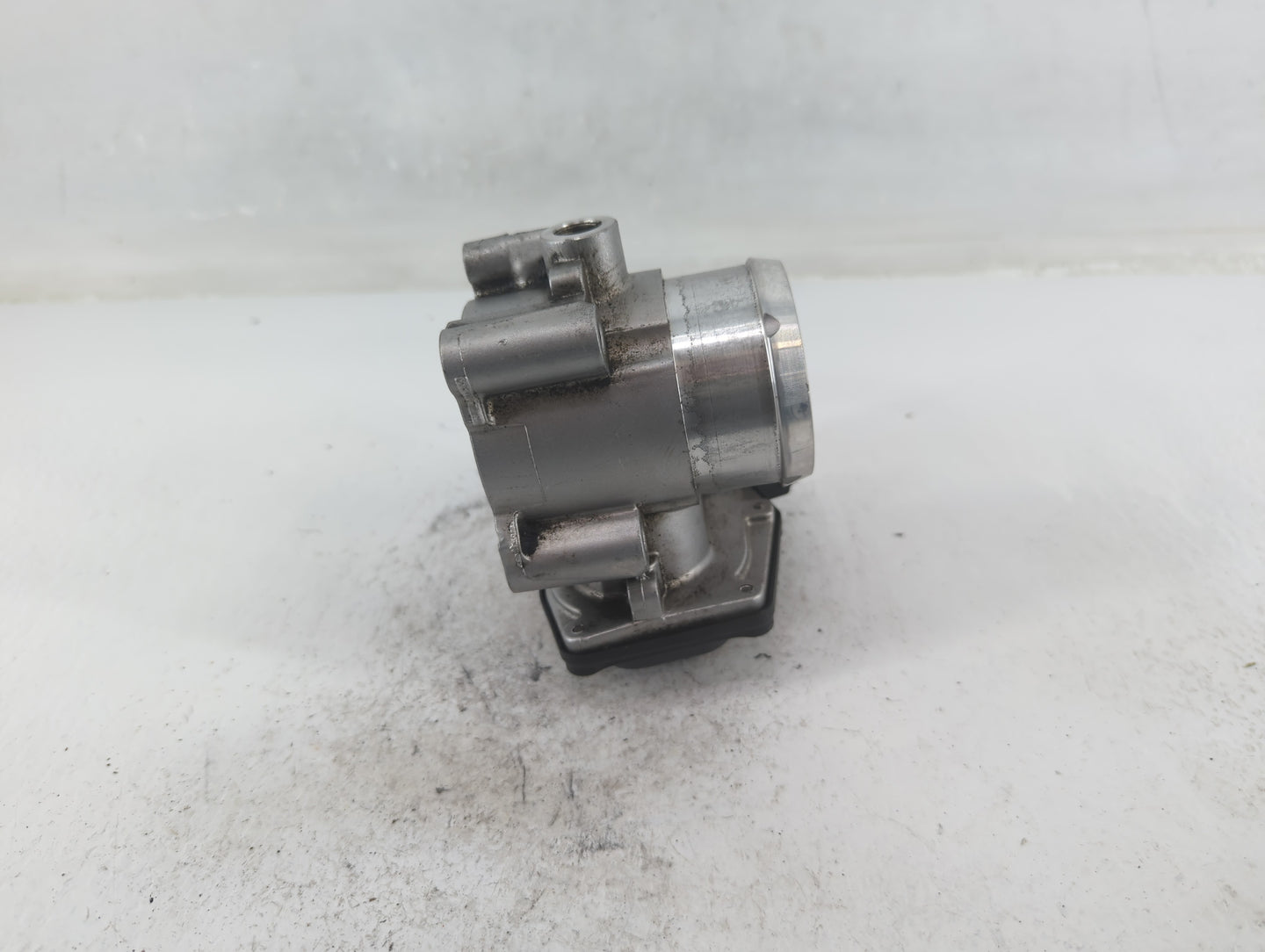 2017-2019 Ford Escape Throttle Body P/N:B16 148 4177 DS7G-9F991-BB Fits Fits 2014 2015 2016 2017 2018 2019 2020 OEM Used Aut