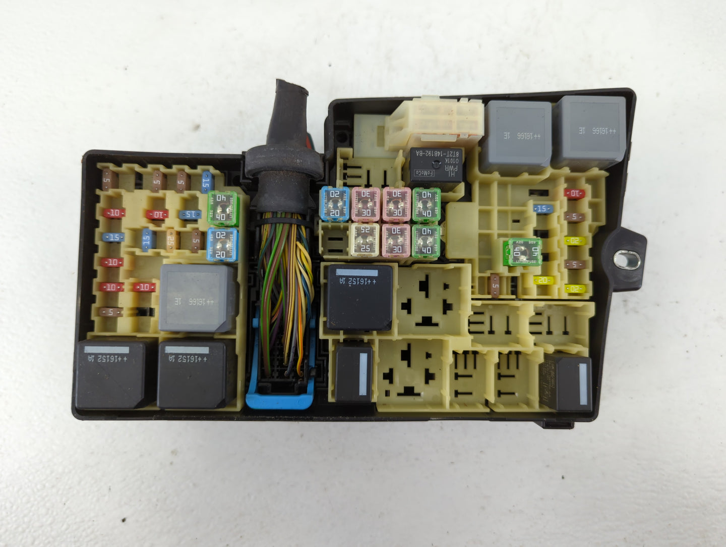 2017 Ford Escape Fusebox Fuse Box Panel Relay Module P/N:AV6T-14A067-AD E02345500 Fits OEM Used Auto Parts - Oemusedautopart