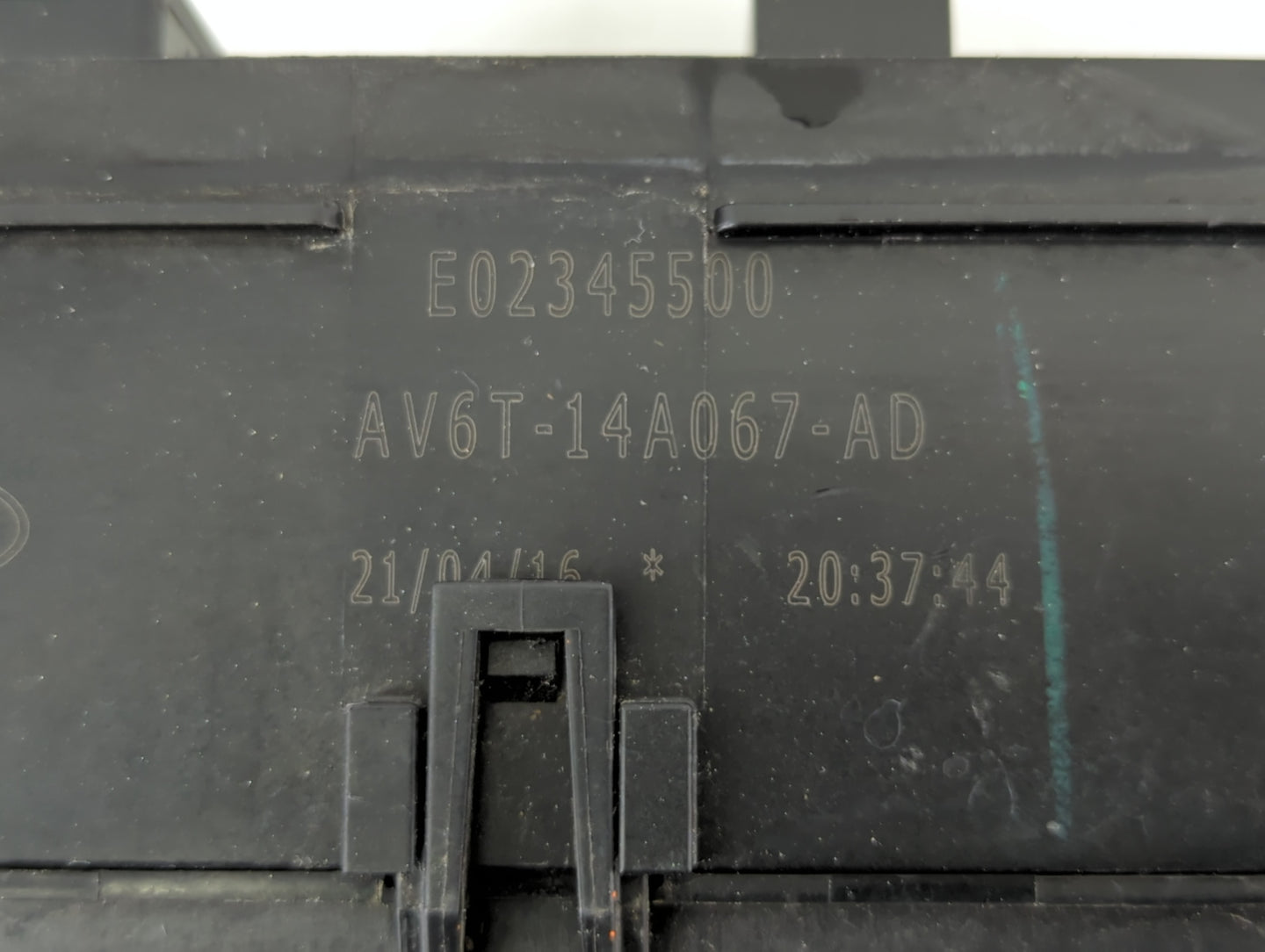 2017 Ford Escape Fusebox Fuse Box Panel Relay Module P/N:AV6T-14A067-AD E02345500 Fits OEM Used Auto Parts - Oemusedautopart