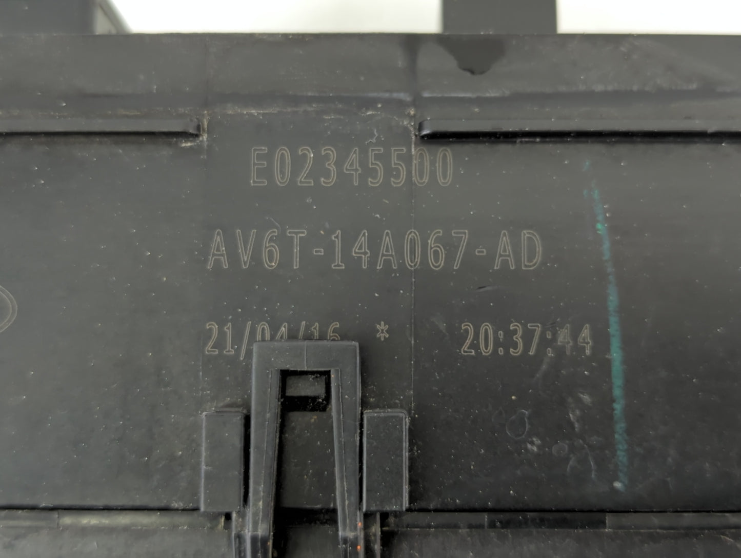 2017 Ford Escape Fusebox Fuse Box Panel Relay Module P/N:AV6T-14A067-AD E02345500 Fits OEM Used Auto Parts - Oemusedautopart