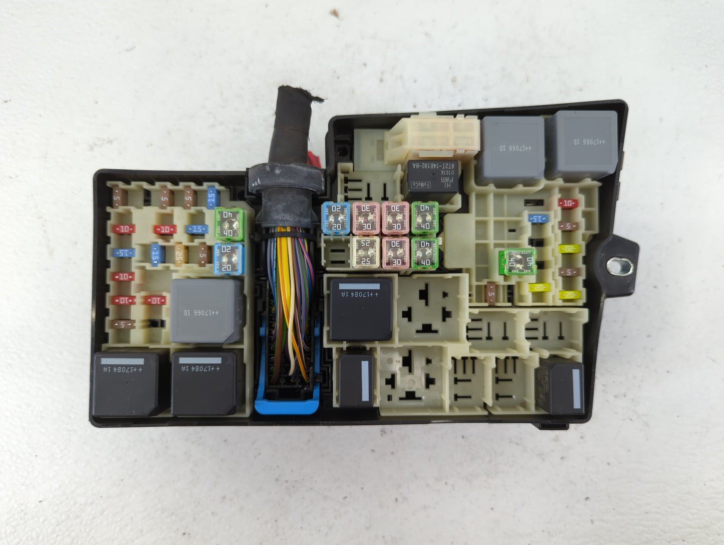 2017 Ford Escape Fusebox Fuse Box Panel Relay Module P/N:AV6T-14A067-AD E02345500 Fits OEM Used Auto Parts - Oemusedautopart