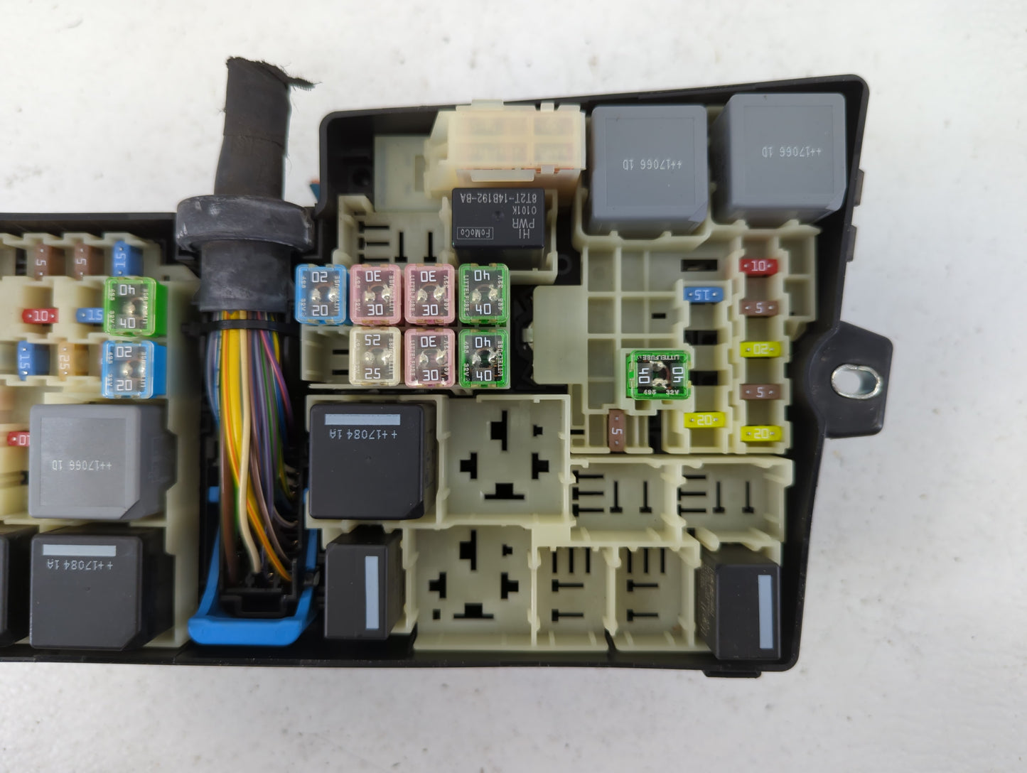 2017 Ford Escape Fusebox Fuse Box Panel Relay Module P/N:AV6T-14A067-AD E02345500 Fits OEM Used Auto Parts - Oemusedautopart