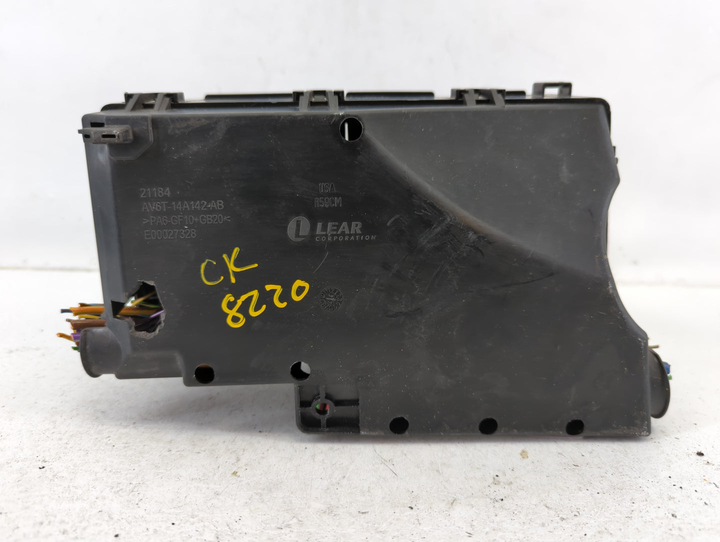 2017 Ford Escape Fusebox Fuse Box Panel Relay Module P/N:AV6T-14A067-AD E02345500 Fits OEM Used Auto Parts - Oemusedautopart