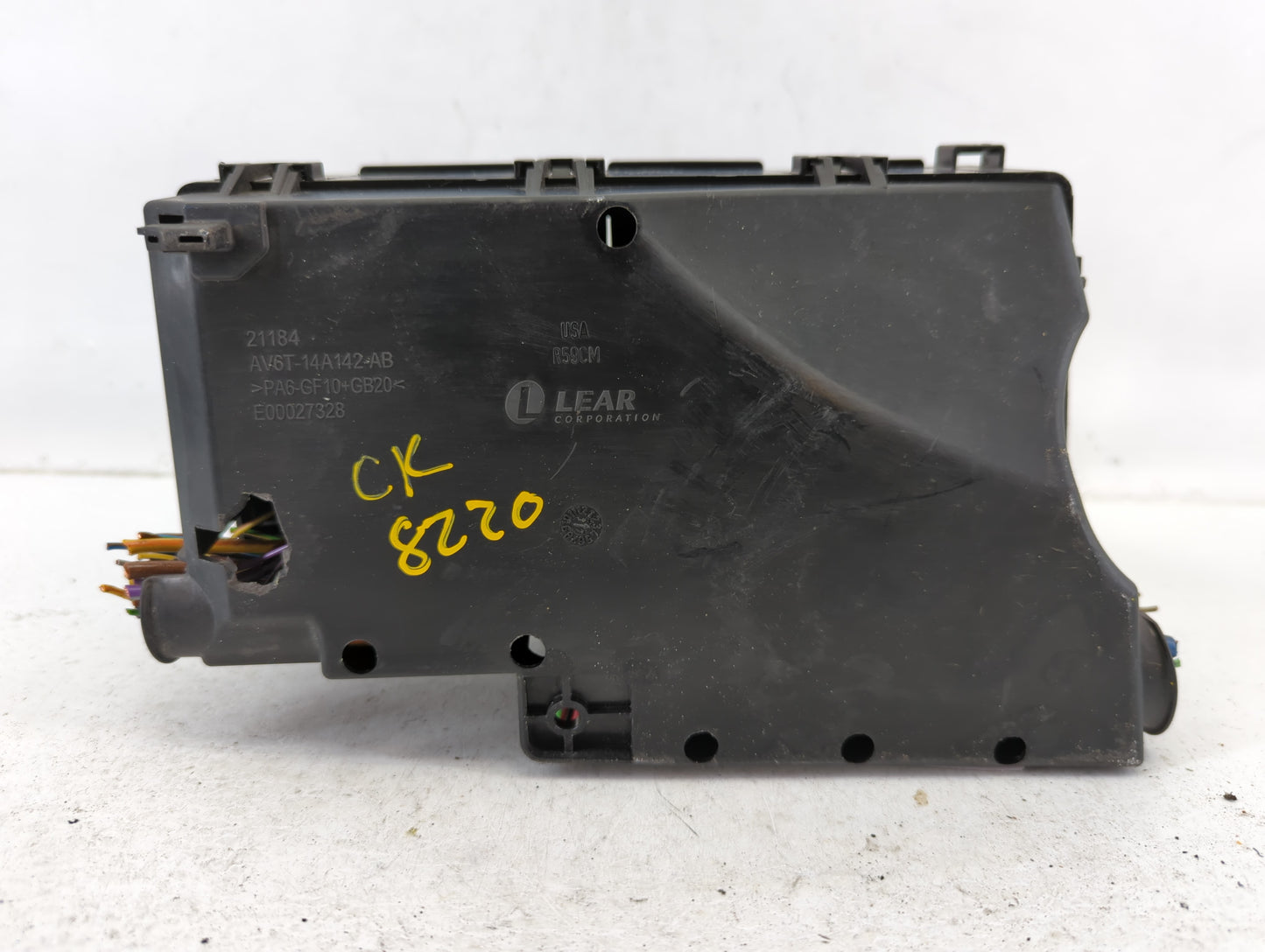 2017 Ford Escape Fusebox Fuse Box Panel Relay Module P/N:AV6T-14A067-AD E02345500 Fits OEM Used Auto Parts - Oemusedautopart