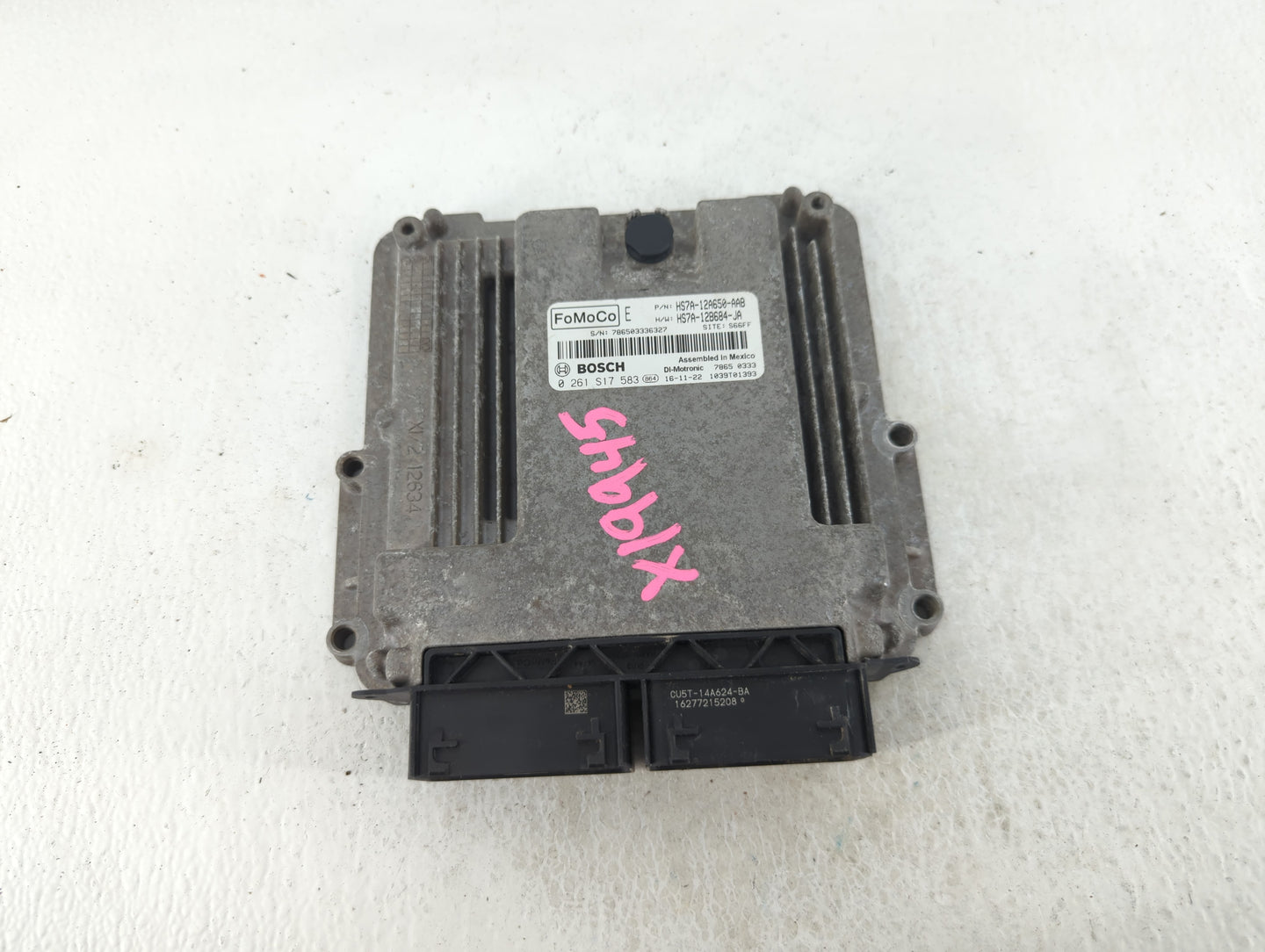2017 Ford Escape PCM Engine Control Computer ECU ECM PCU OEM P/N:HJ5A-12A650-AAB Fits Fits 2018 2019 2020 OEM Used Auto Part