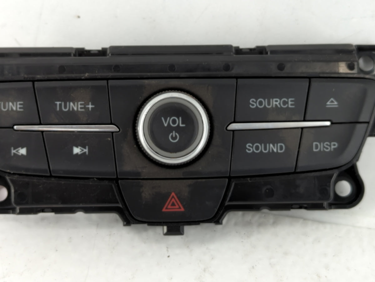 2017 Ford Escape Climate Control Module Temperature AC/Heater Replacement P/N:F1CT18K811HC 17013834-01 Fits Fits 2018 2019 O