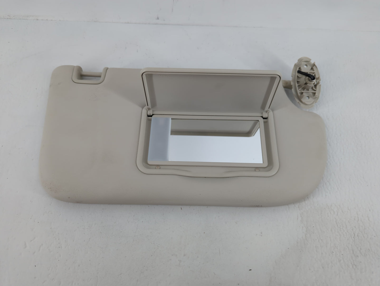 2013-2019 Ford Escape Sun Visor Shade Replacement Passenger Right Mirror Fits Fits 2013 2014 2015 2016 2017 2018 2019 OEM Us