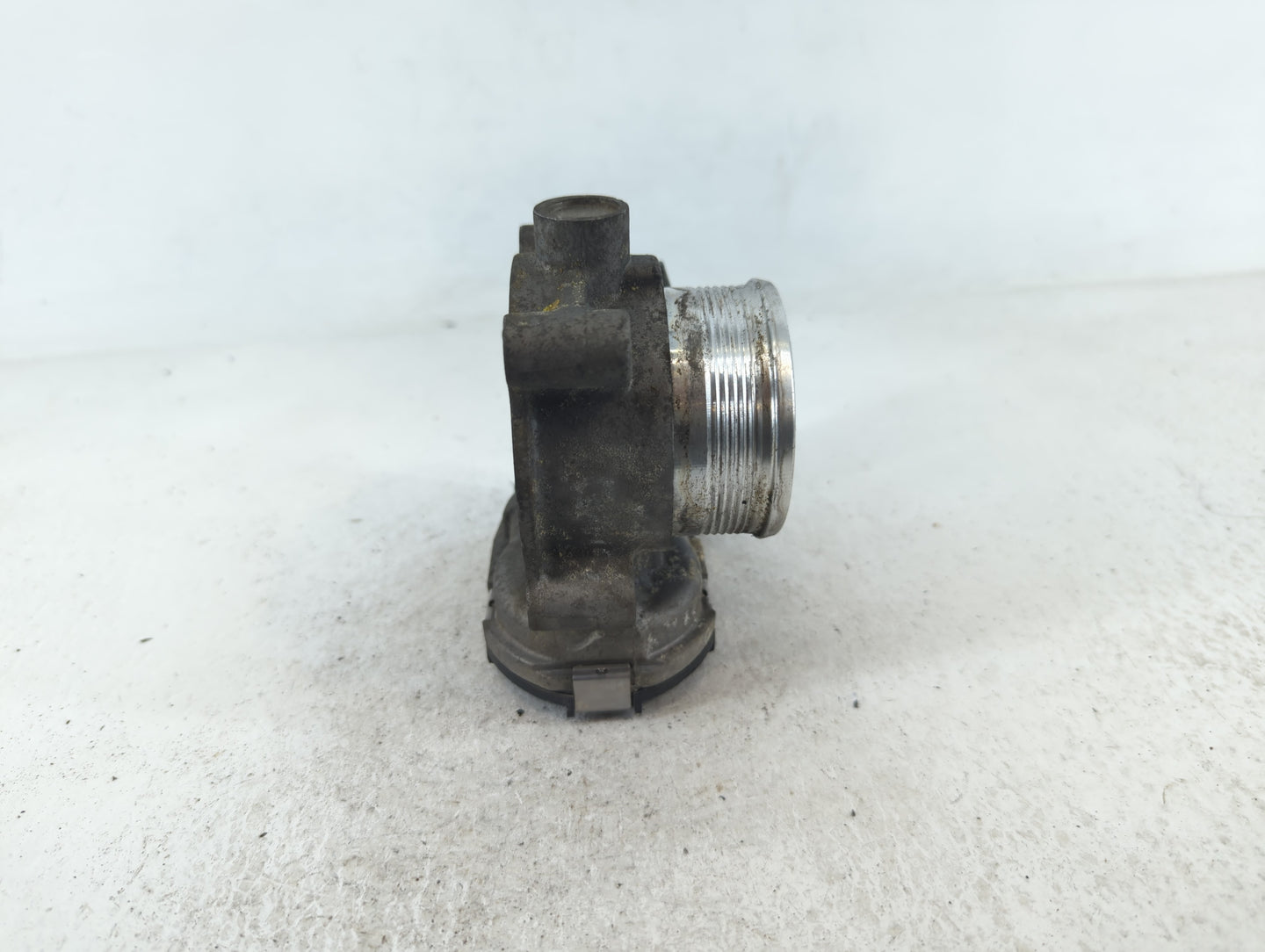 2017-2019 Ford Escape Throttle Body P/N:DS7E-9F991-BB Fits Fits 2014 2015 2016 2017 2018 2019 2020 2021 2022 OEM Used Auto P
