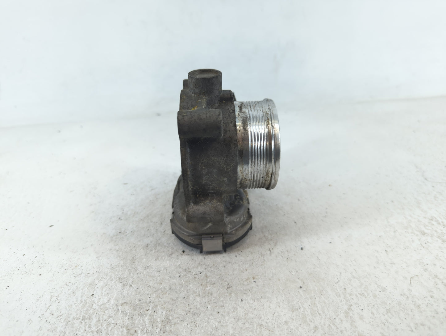 2017-2019 Ford Escape Throttle Body P/N:DS7E-9F991-BB Fits Fits 2014 2015 2016 2017 2018 2019 2020 2021 2022 OEM Used Auto P