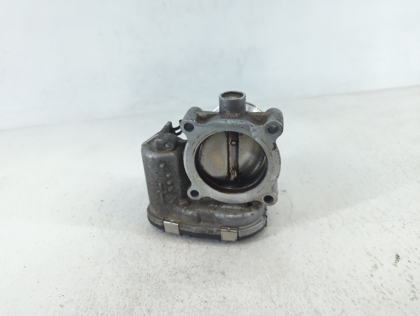 2017-2019 Ford Escape Throttle Body P/N:DS7E-9F991-BB Fits Fits 2014 2015 2016 2017 2018 2019 2020 2021 2022 OEM Used Auto P