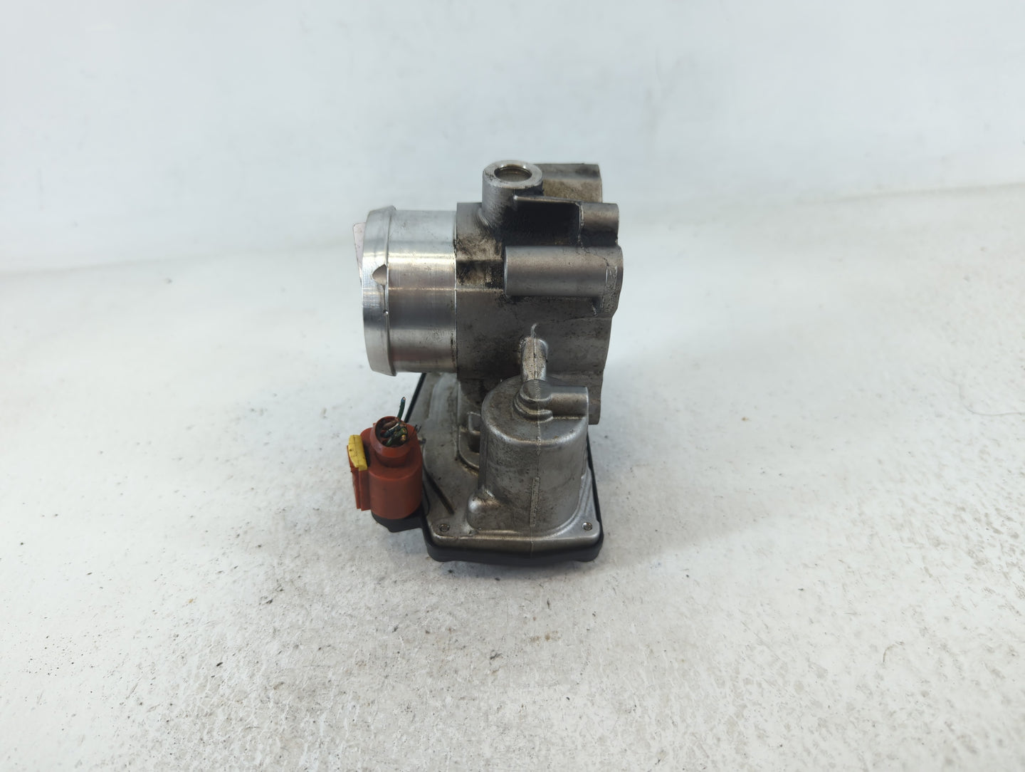2017-2019 Ford Escape Throttle Body P/N:B17 025 5085 097G-9F991-BB Fits Fits 2014 2015 2016 2017 2018 2019 2020 OEM Used Aut