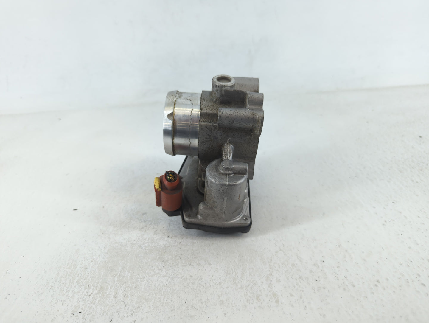 2017-2019 Ford Escape Throttle Body P/N:B17 049 4225 097G-9F991-BB Fits Fits 2014 2015 2016 2017 2018 2019 2020 OEM Used Aut