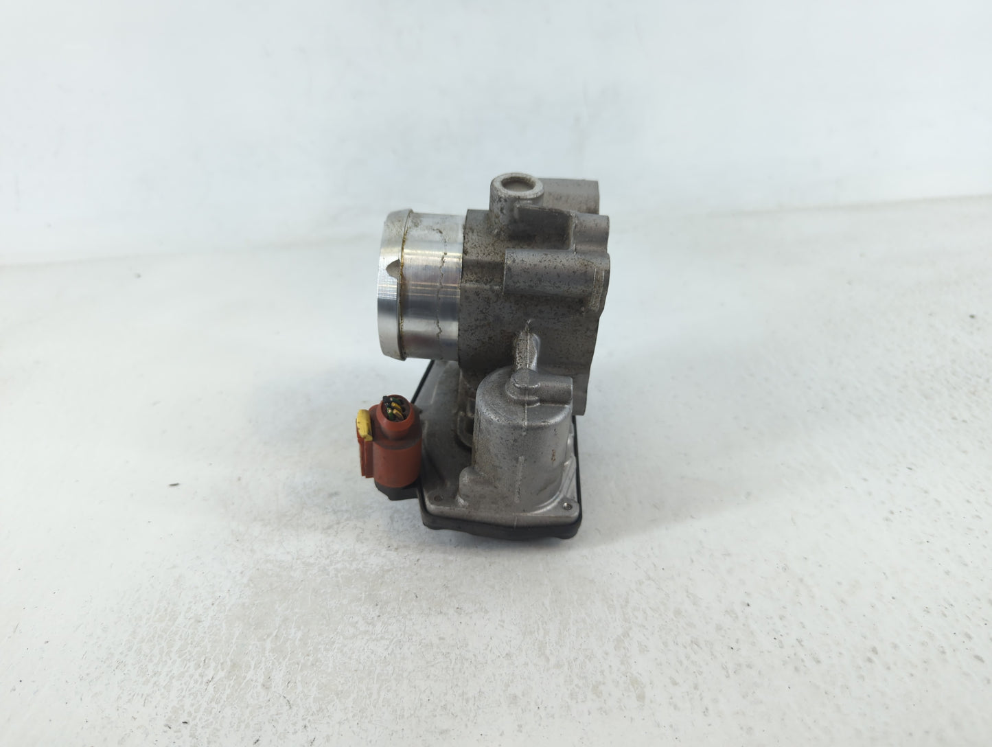 2017-2019 Ford Escape Throttle Body P/N:B17 049 4225 097G-9F991-BB Fits Fits 2014 2015 2016 2017 2018 2019 2020 OEM Used Aut