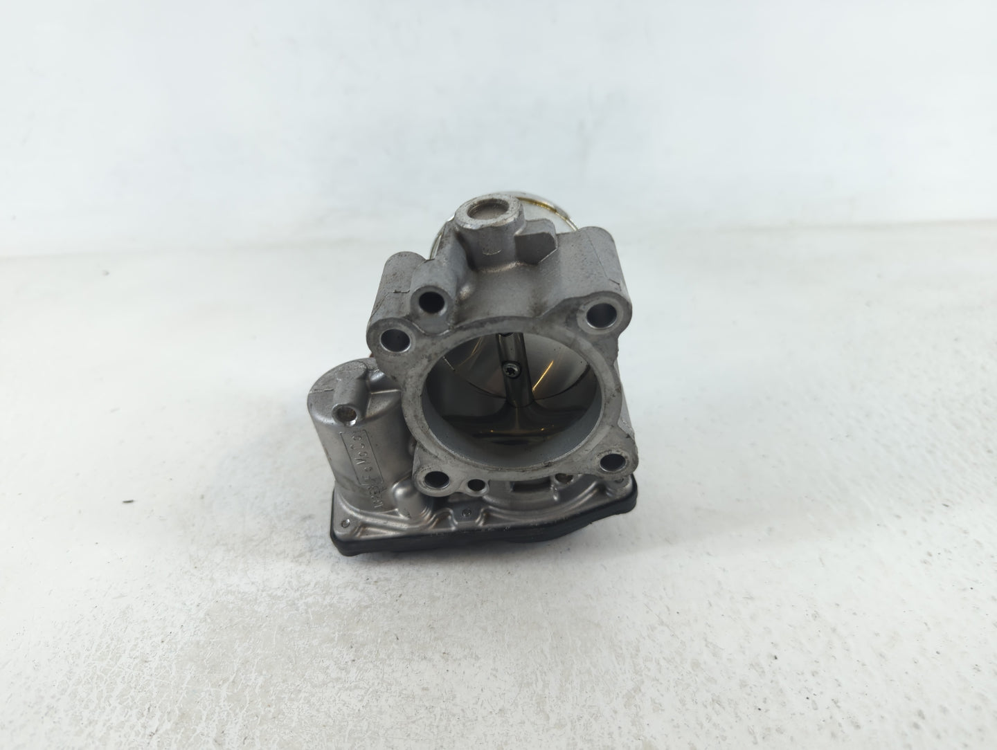 2017-2019 Ford Escape Throttle Body P/N:B17 049 4225 097G-9F991-BB Fits Fits 2014 2015 2016 2017 2018 2019 2020 OEM Used Aut