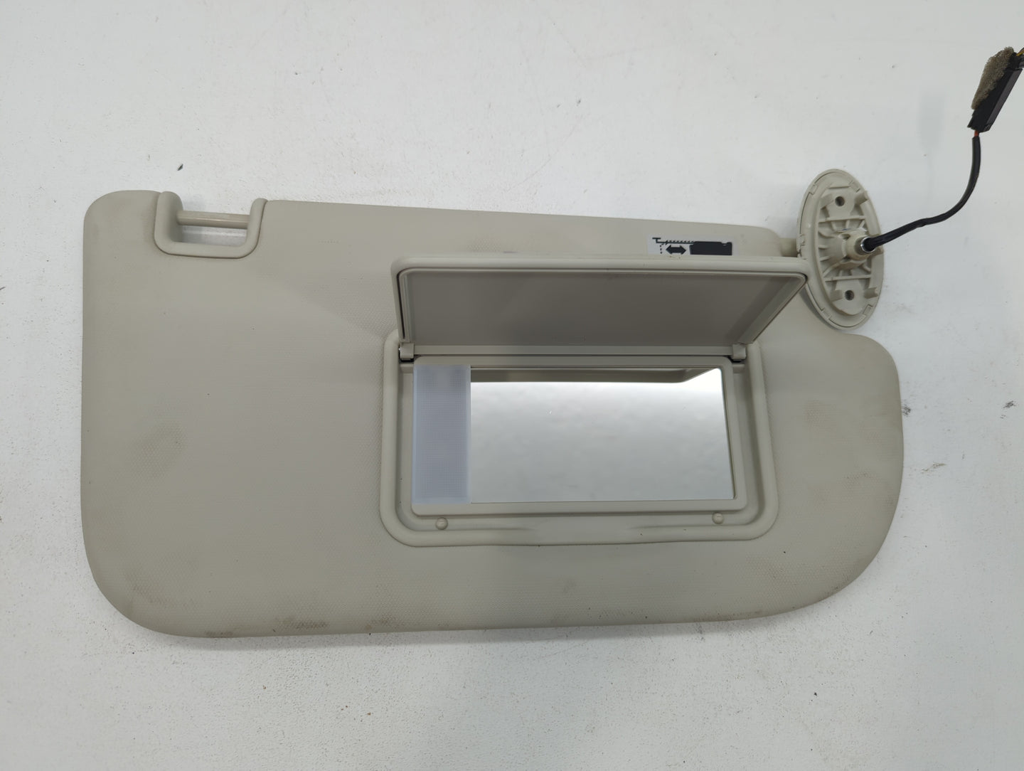 2013-2019 Ford Escape Sun Visor Shade Replacement Passenger Right Mirror Fits Fits 2013 2014 2015 2016 2017 2018 2019 OEM Us