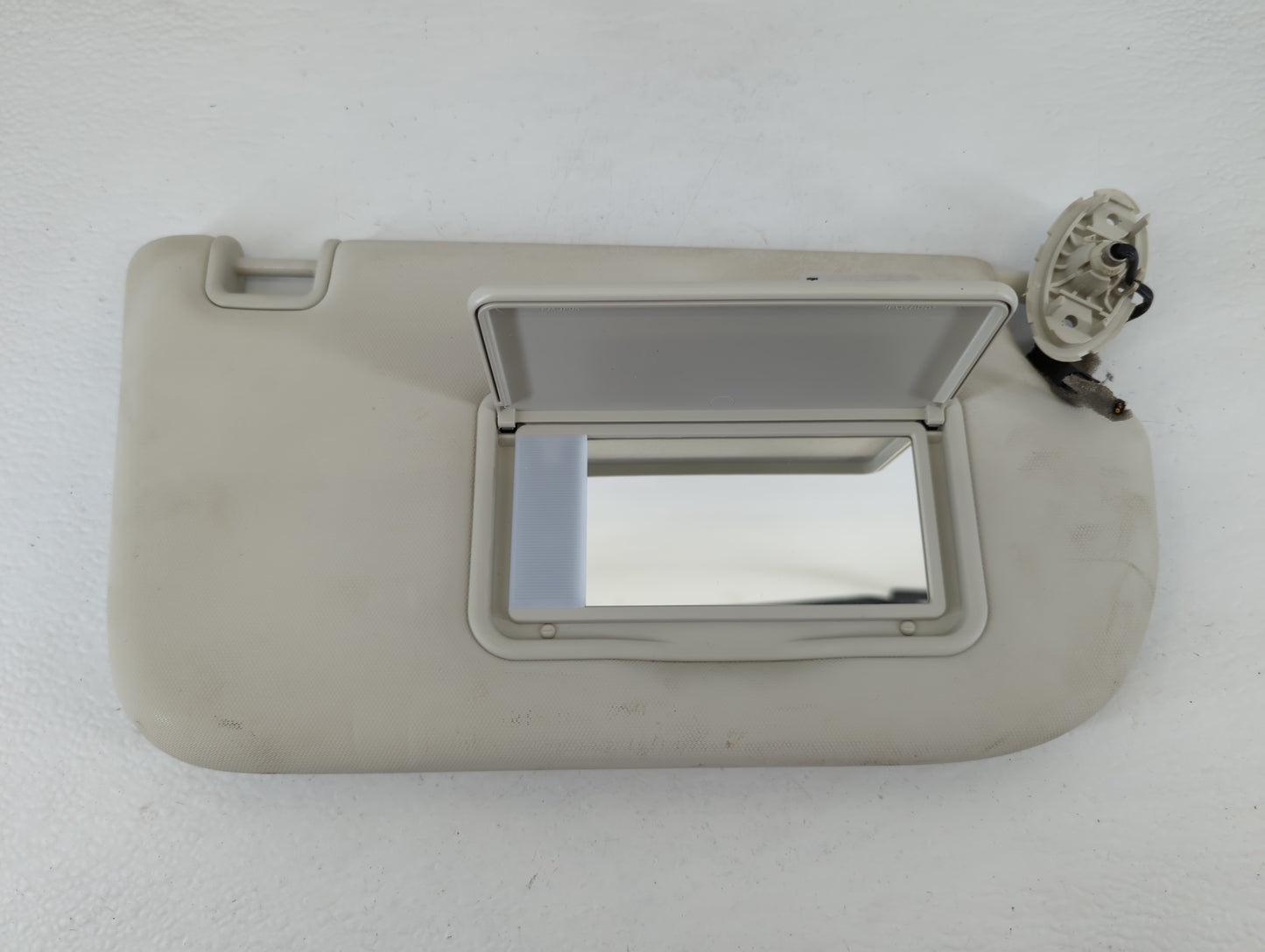 2013-2019 Ford Escape Sun Visor Shade Replacement Passenger Right Mirror Fits Fits 2013 2014 2015 2016 2017 2018 2019 OEM Us