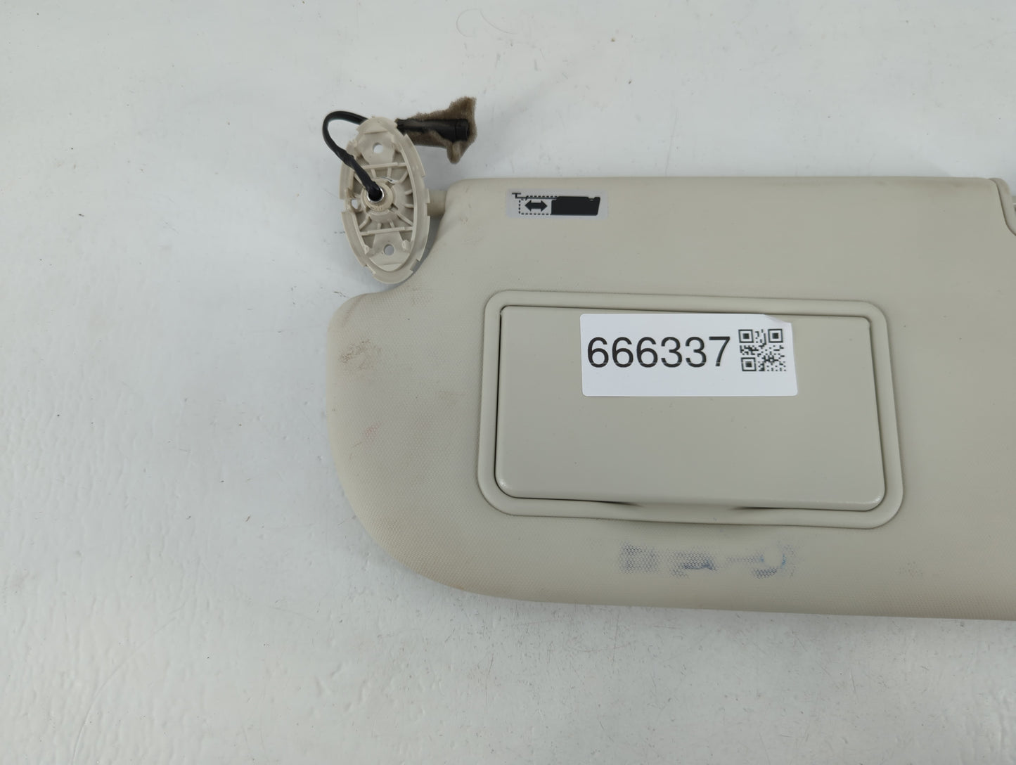 2013-2019 Ford Escape Sun Visor Shade Replacement Driver Left Mirror Fits Fits 2013 2014 2015 2016 2017 2018 2019 OEM Used A