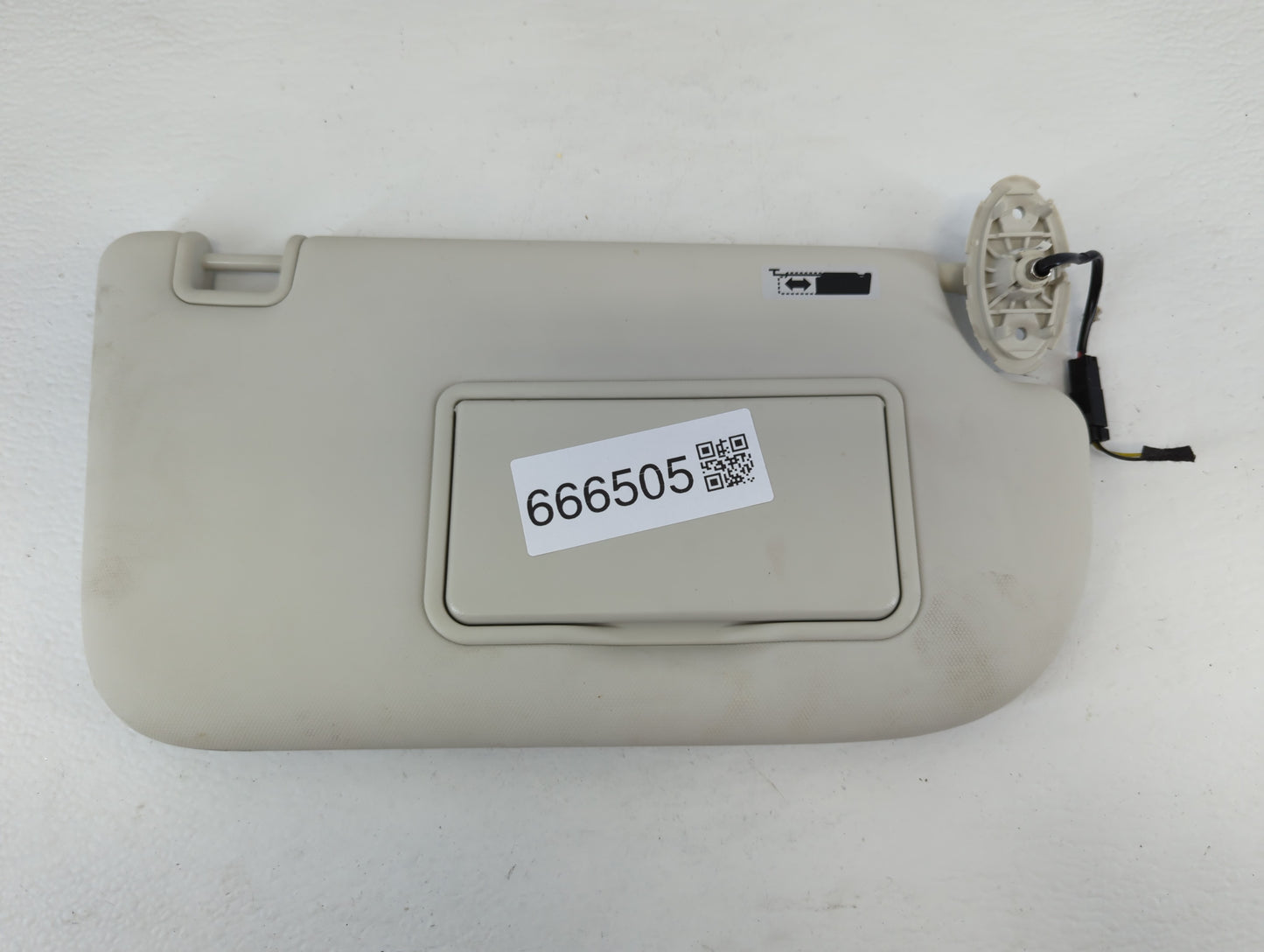 2013-2019 Ford Escape Sun Visor Shade Replacement Passenger Right Mirror Fits Fits 2013 2014 2015 2016 2017 2018 2019 OEM Us