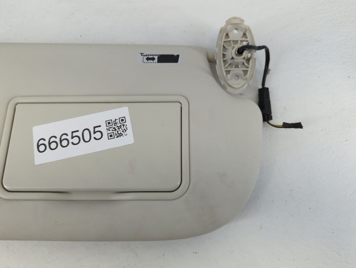 2013-2019 Ford Escape Sun Visor Shade Replacement Passenger Right Mirror Fits Fits 2013 2014 2015 2016 2017 2018 2019 OEM Us