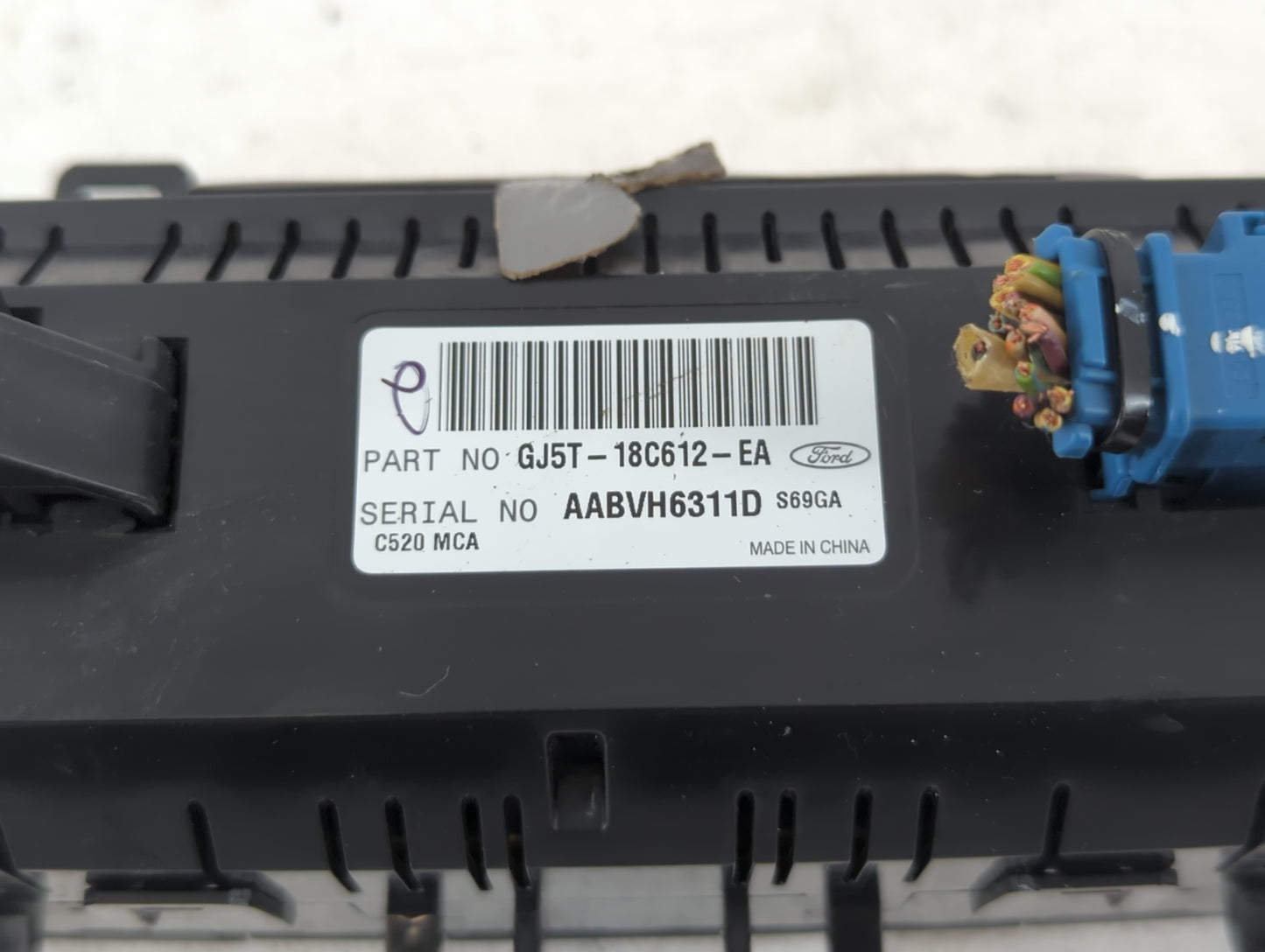 2017 Ford Escape Climate Control Module Temperature AC/Heater Replacement P/N:GJ5T-18C612-EA Fits OEM Used Auto Parts - Oemu