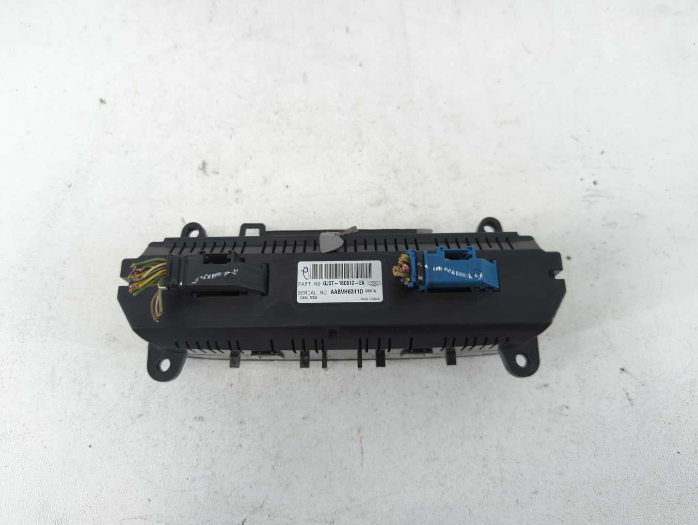 2017 Ford Escape Climate Control Module Temperature AC/Heater Replacement P/N:GJ5T-18C612-EA Fits OEM Used Auto Parts - Oemu