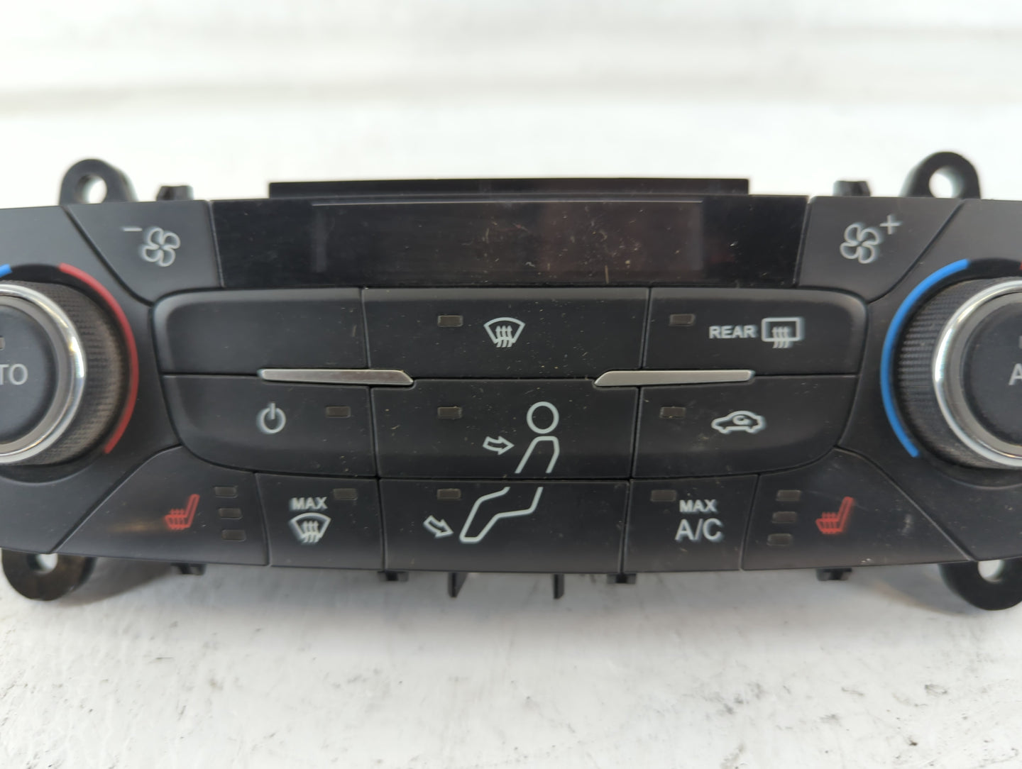 2017 Ford Escape Climate Control Module Temperature AC/Heater Replacement P/N:GJ5T-18C612-CE Fits OEM Used Auto Parts - Oemu