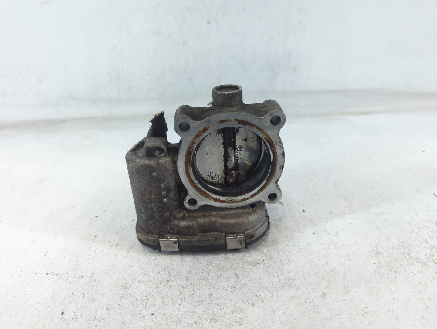 2017-2019 Ford Escape Throttle Body P/N:DS7E-9F991-BB Fits Fits 2014 2015 2016 2017 2018 2019 2020 2021 2022 OEM Used Auto P