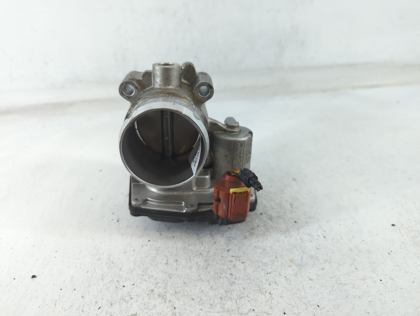 2017-2019 Ford Escape Throttle Body P/N:B16 194 4252 DS7G-9F991-BB Fits Fits 2014 2015 2016 2017 2018 2019 2020 OEM Used Aut