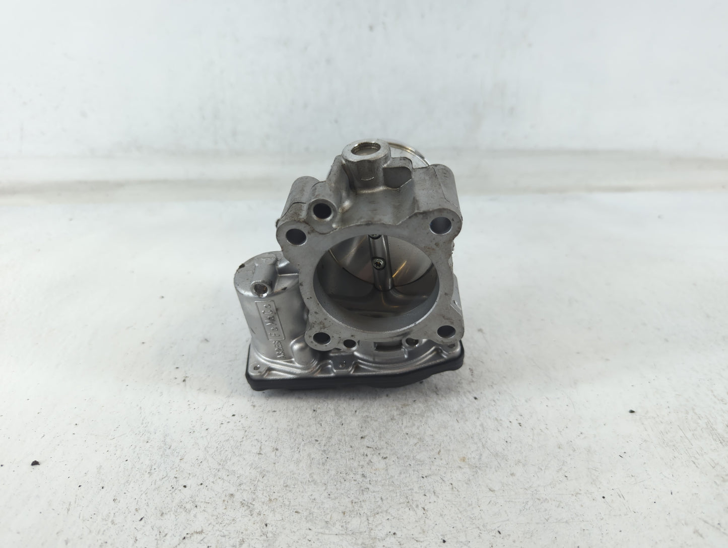 2017-2019 Ford Escape Throttle Body P/N:B16 194 4252 DS7G-9F991-BB Fits Fits 2014 2015 2016 2017 2018 2019 2020 OEM Used Aut