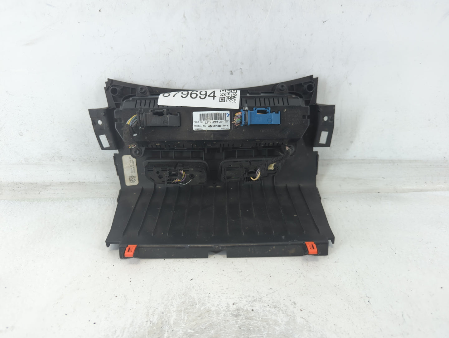 2017 Ford Escape Climate Control Module Temperature AC/Heater Replacement P/N:GJ5T-18C612-CE Fits OEM Used Auto Parts - Oemu