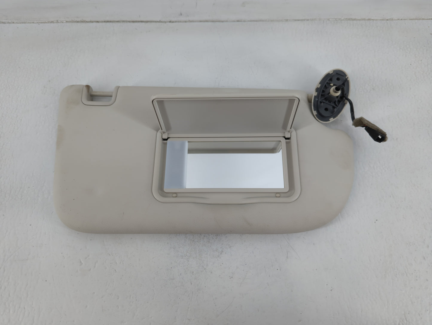 2013-2019 Ford Escape Sun Visor Shade Replacement Passenger Right Mirror Fits Fits 2013 2014 2015 2016 2017 2018 2019 OEM Us