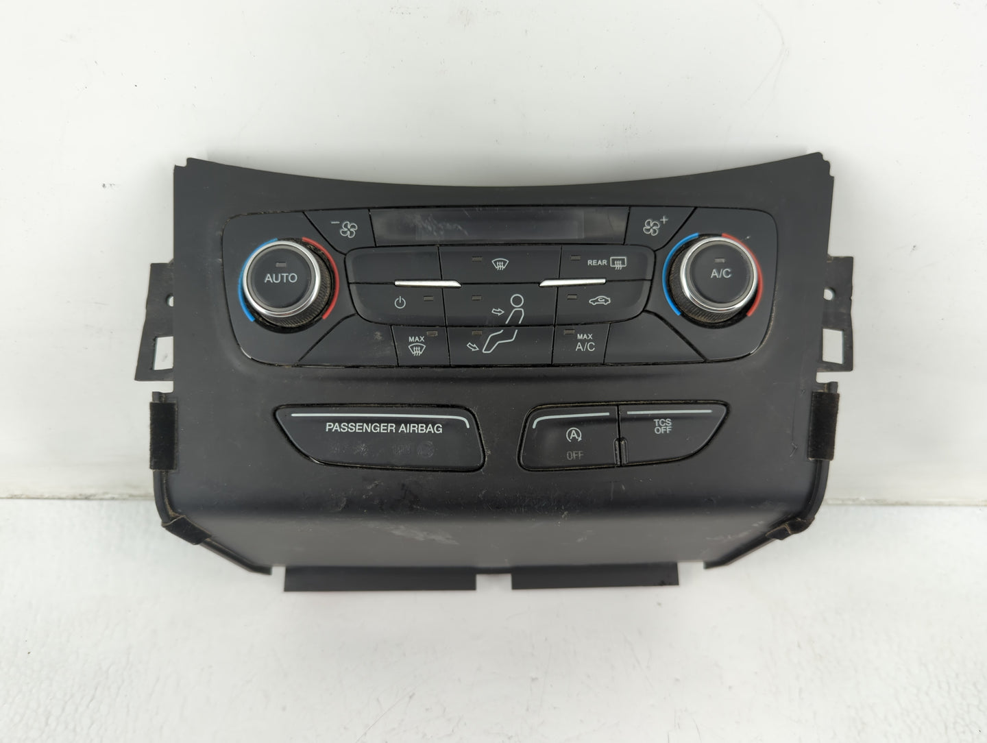 2017 Ford Escape Climate Control Module Temperature AC/Heater Replacement P/N:GJ5T-18C612-AC GJ5T-18C612-AE Fits OEM Used Au