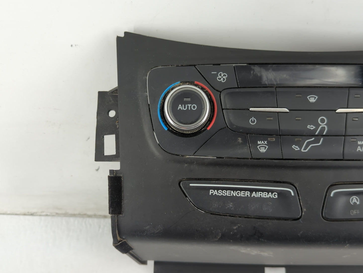 2017 Ford Escape Climate Control Module Temperature AC/Heater Replacement P/N:GJ5T-18C612-AC GJ5T-18C612-AE Fits OEM Used Au