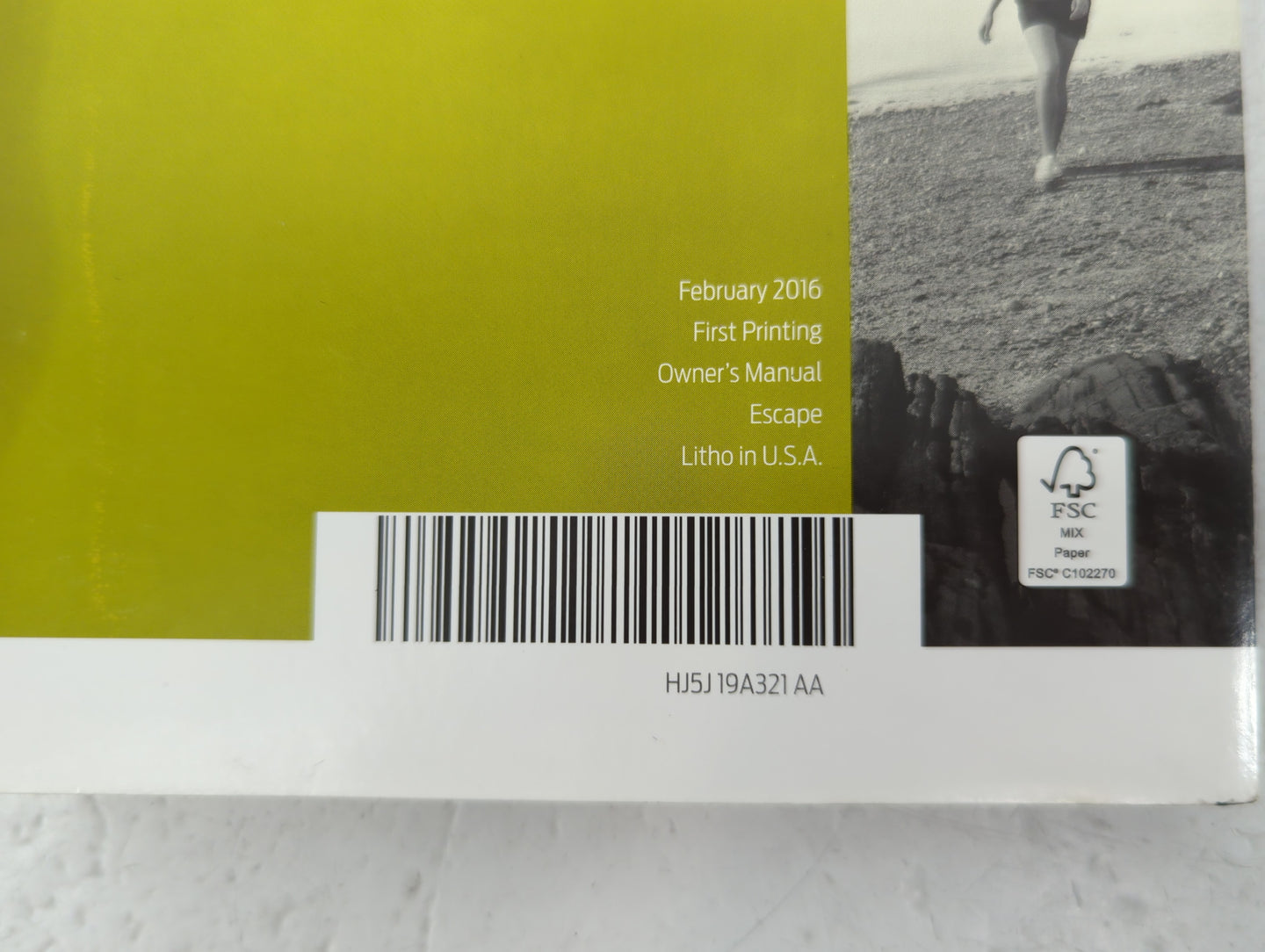 2017 Ford Escape Owners Manual Book Guide P/N:HJ5J19A321AA OEM Used Auto Parts - Oemusedautoparts1.com