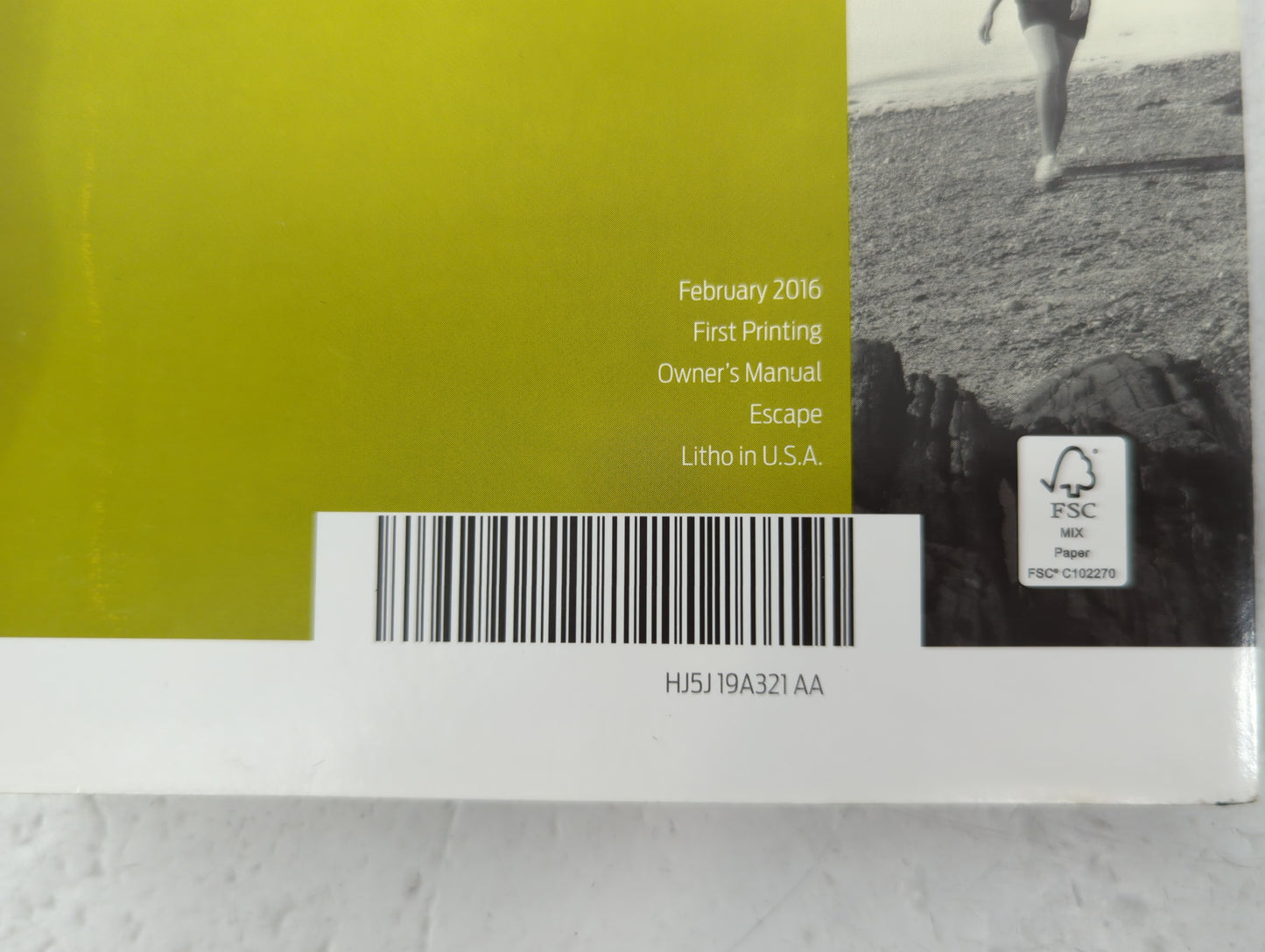 2017 Ford Escape Owners Manual Book Guide P/N:HJ5J19A321AA OEM Used Auto Parts - Oemusedautoparts1.com