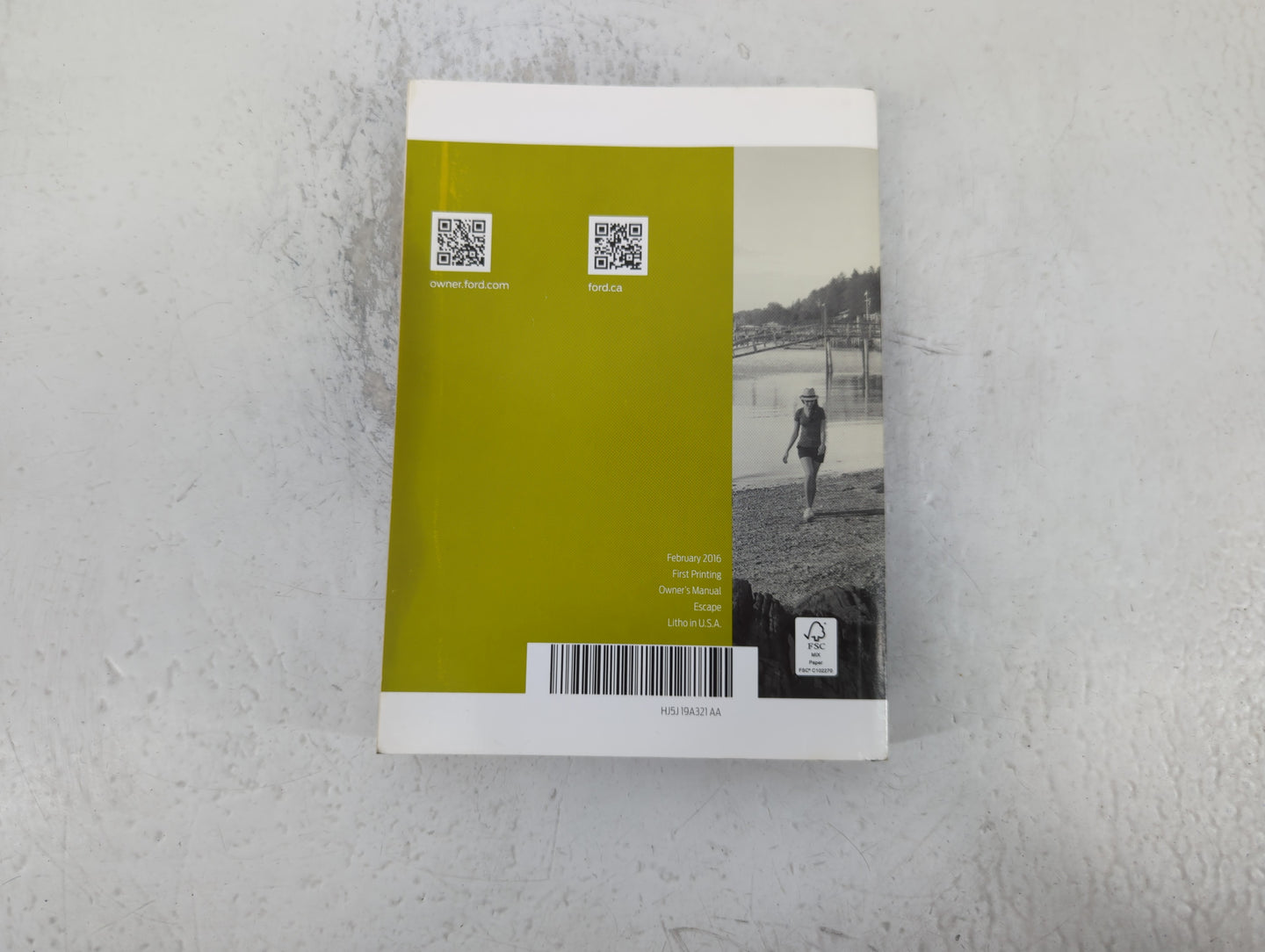 2017 Ford Escape Owners Manual Book Guide P/N:HJ5J19A321AA OEM Used Auto Parts - Oemusedautoparts1.com