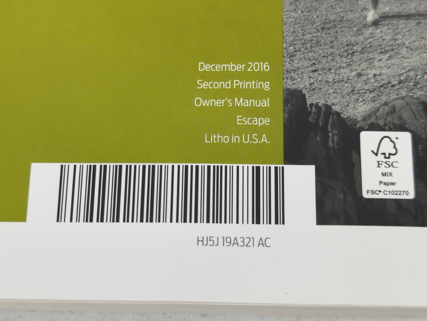 2017 Ford Escape Owners Manual Book Guide P/N:HJ5J 19A321 AC OEM Used Auto Parts - Oemusedautoparts1.com