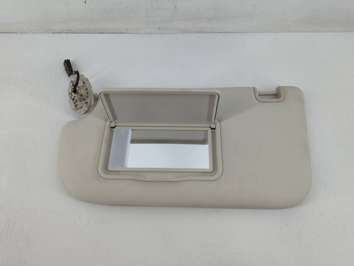 2013-2019 Ford Escape Sun Visor Shade Replacement Driver Left Mirror Fits Fits 2013 2014 2015 2016 2017 2018 2019 OEM Used A