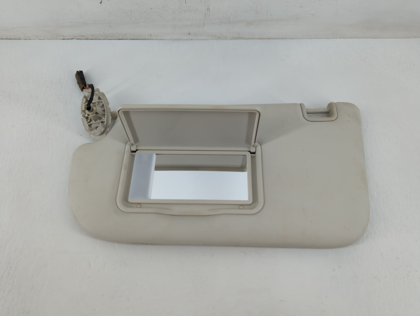 2013-2019 Ford Escape Sun Visor Shade Replacement Driver Left Mirror Fits Fits 2013 2014 2015 2016 2017 2018 2019 OEM Used A
