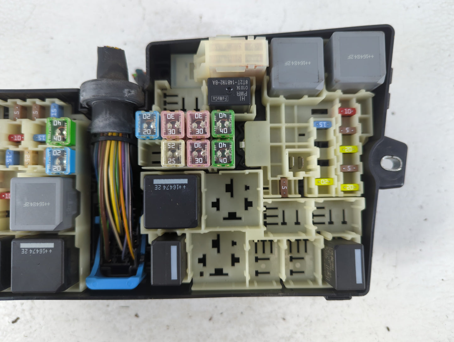 2017 Ford Escape Fusebox Fuse Box Panel Relay Module P/N:AV6T-14A067-AD E02345500 Fits OEM Used Auto Parts - Oemusedautopart