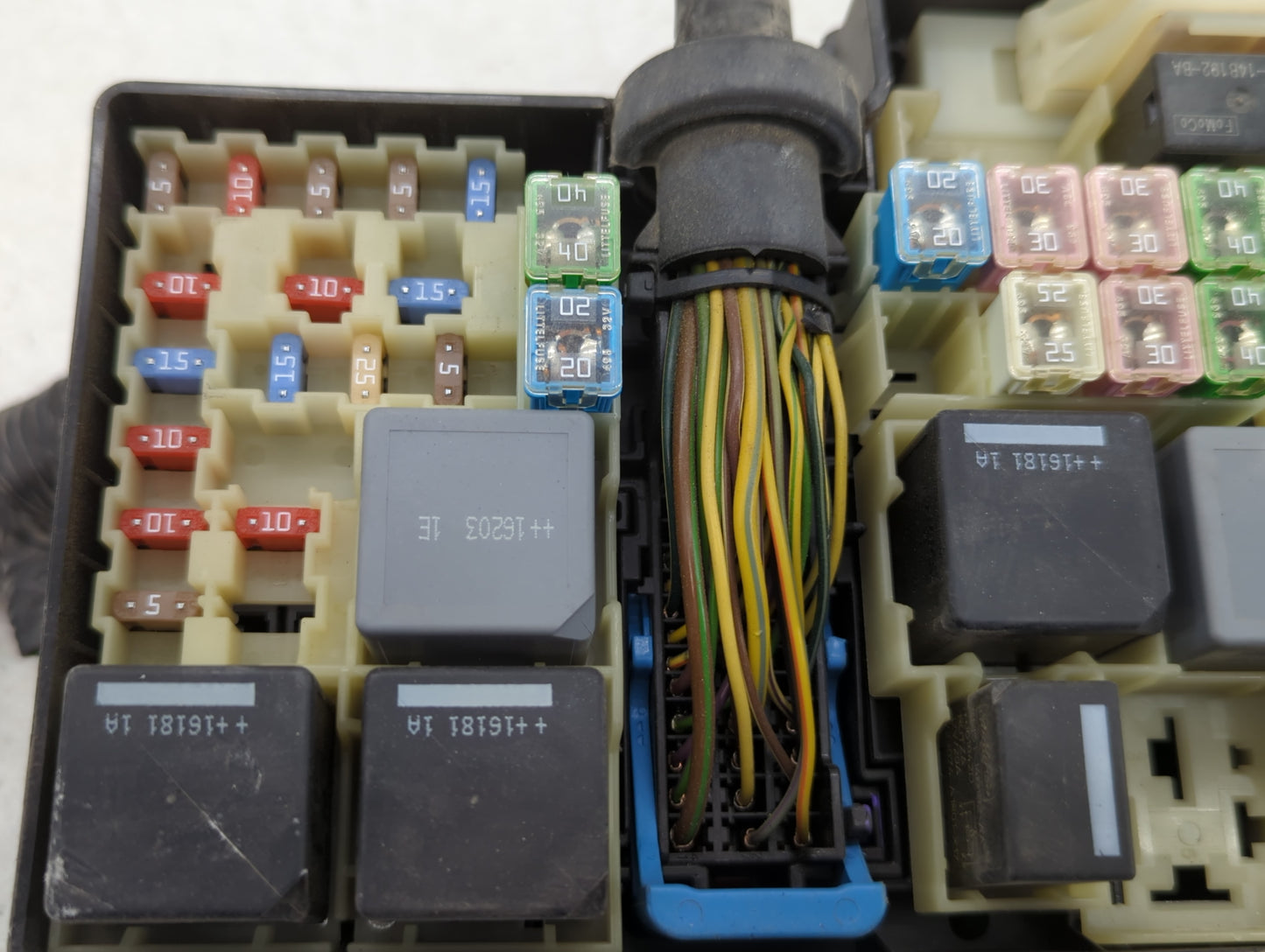 2017 Ford Escape Fusebox Fuse Box Panel Relay Module P/N:AV6T-14A067-AD E02345500 Fits OEM Used Auto Parts - Oemusedautopart